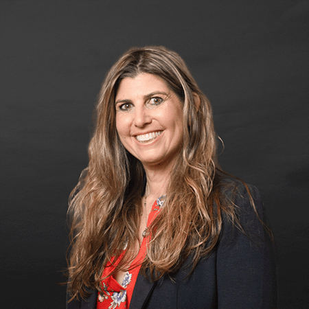 Suzy Robins headshot